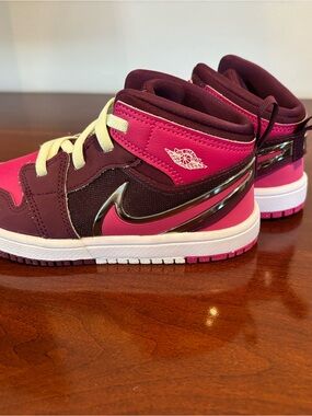 Jordans Nike toddler girls size 10C Pink High-Top Sneakers- Never Worn!